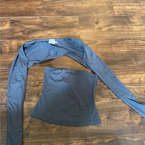 Blue Long Sleeve‎ Fitted tube top with long sleeve cover top to pair with it